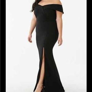 MUST GO!!! Forever21 Plus Size Off-the-Shoulder Maxi Dress Black 1X